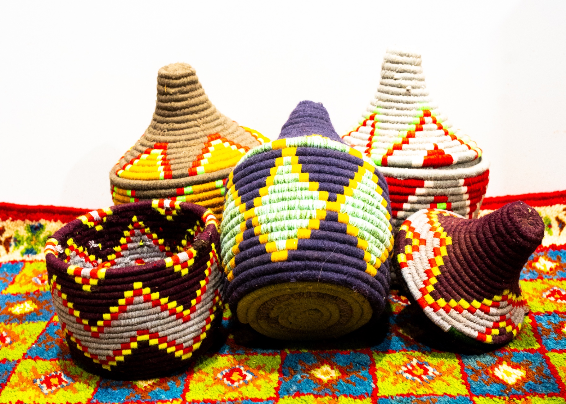 Paniers tagine tressés multicolores